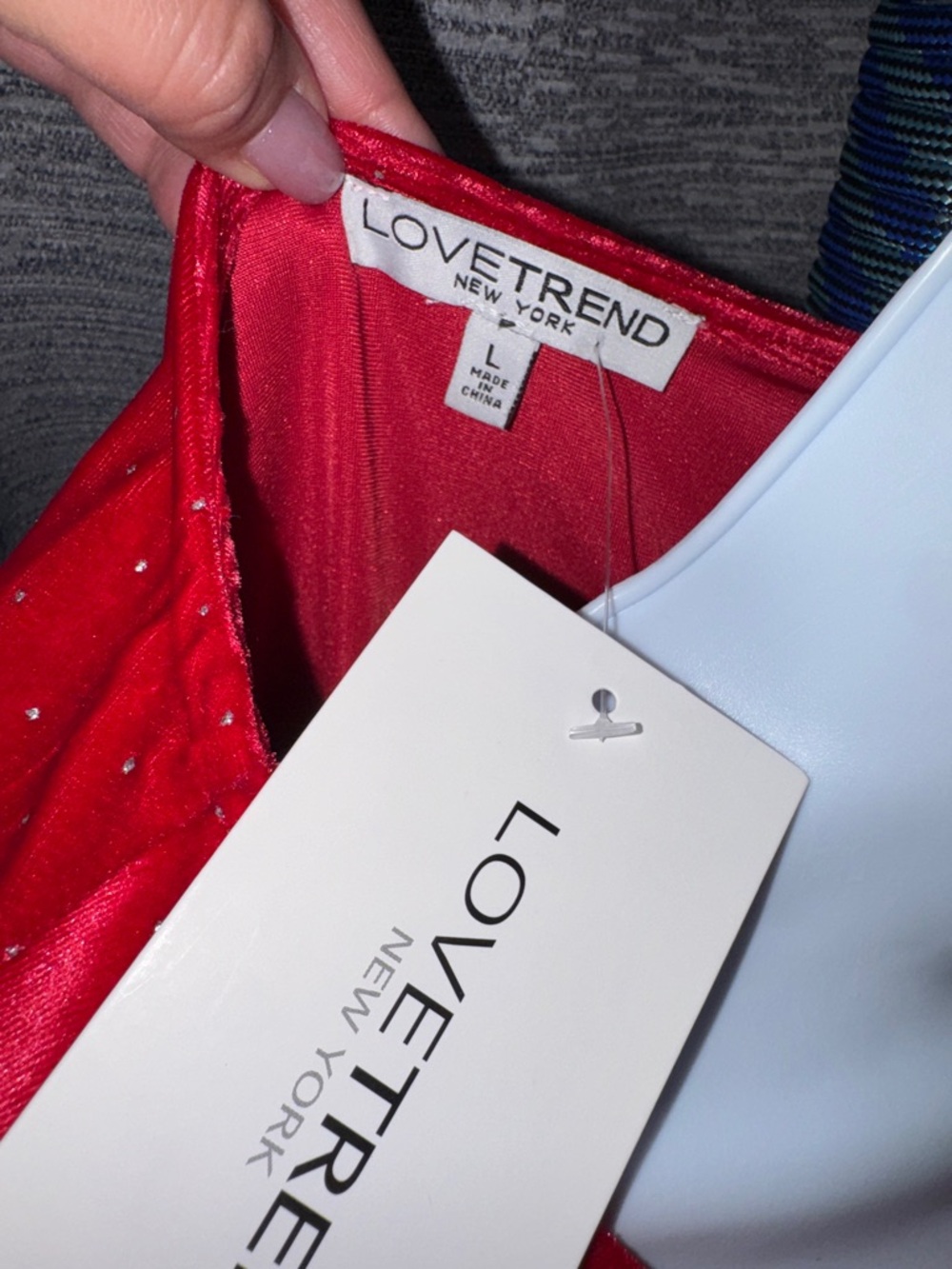 LoveTrend- NWT Velvet Red Puff Sleeve Top Size Large - Picture 5 of 14